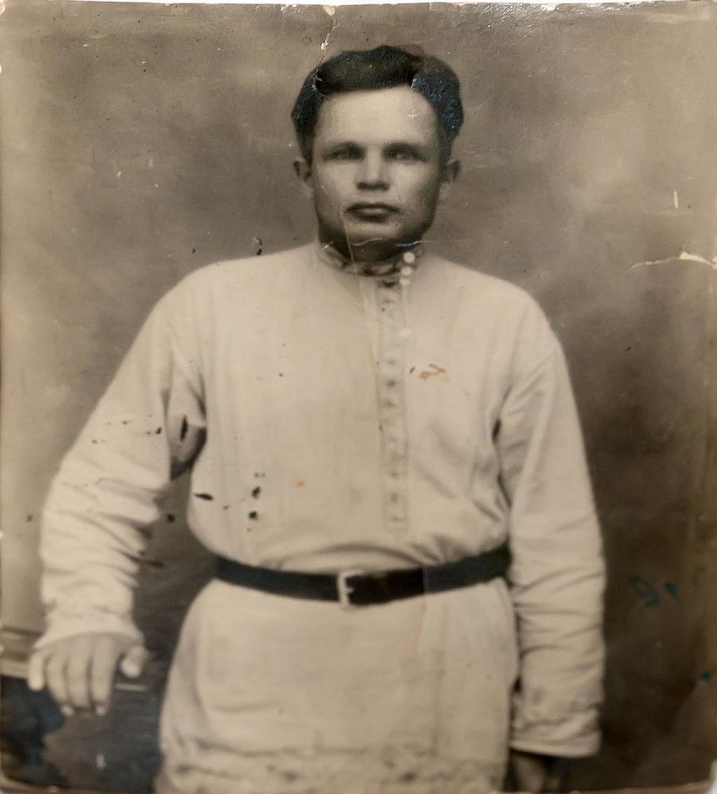 Фото №23651. Фото. Даутов М.И. - преподаватель географии, один из партийных активистов села Исенбаево. 1938-1939