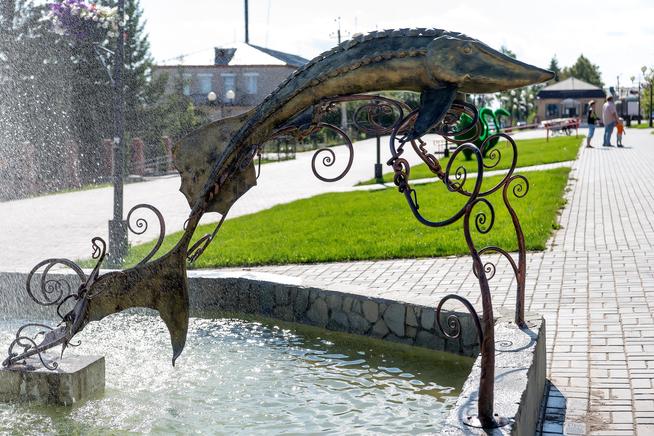 Памятник Осетру. г. Лаишево. 2014::Лаишевский район g2id36023