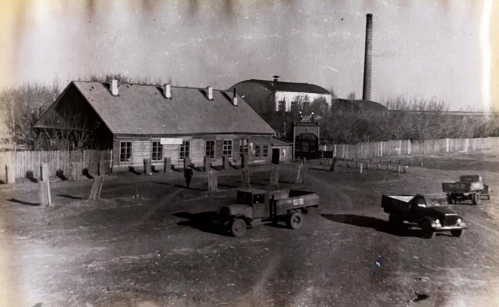 Фото №9775. Фото из альбома «Алексеевский молочно-консервный завод 1934-1951 гг.»