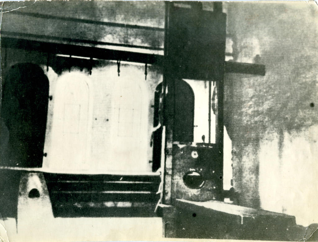 Фото №88915. Зал казни в тюрьме Плетцензее, где за участие в подпольной деятельности  были казнены М. Джалиль и его соратники